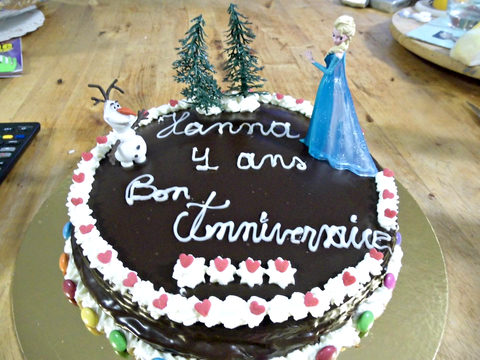 Gâteau de la reine des neiges avec Olaf